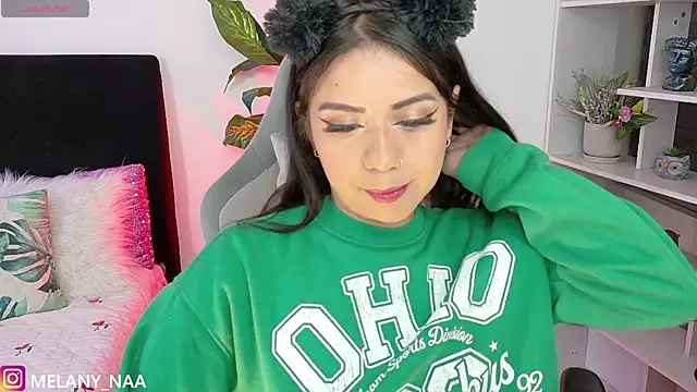 melany naa online show from November 19, 2025, 1:05 am