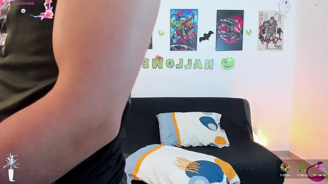 Snapshot of jonathanjoestar_ chatting on November 6, 2025, 1:59 pm jonathanjoestar online show from November 6, 2025, 1:59 pm