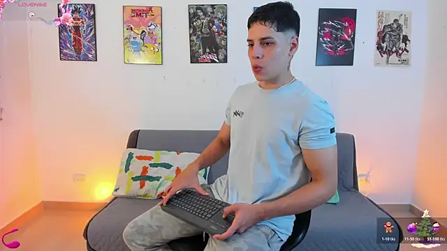 Snapshot of jonathanjoestar_ chatting on December 13, 2025, 11:55 pm jonathanjoestar online show from December 13, 2025, 11:55 pm