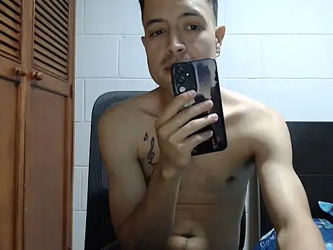 dimitriquiet05 online show from February 19, 2026, 8:00 am