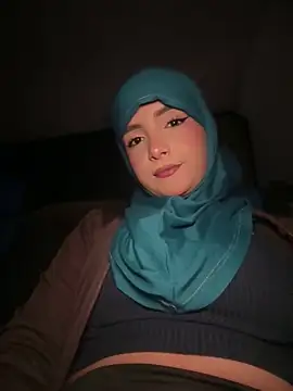 lalilamassu1 online show from March 6, 2026, 12:27 am