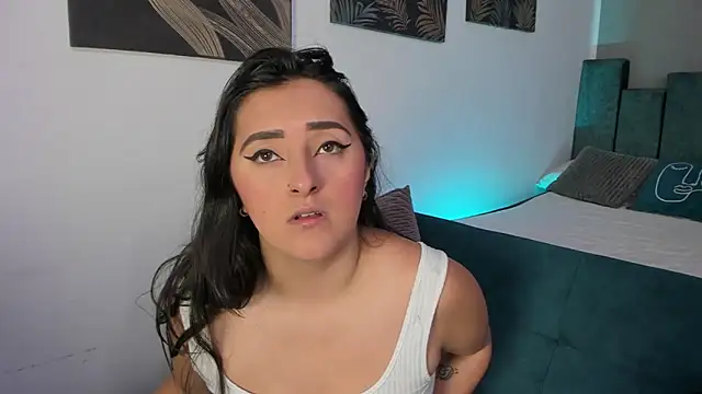 Kathia Morelli online show from October 22, 2025, 12:04 pm