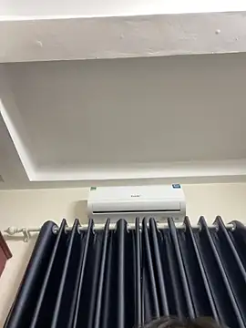 Snapshot of Louis_Baby chatting on March 3, 2025, 10:38 am Louis Baby online show from March 3, 2025, 10:38 am