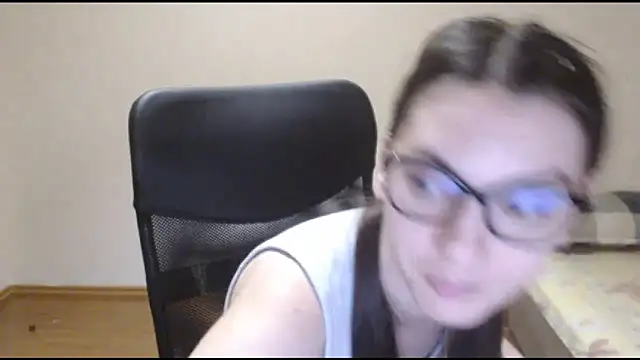 Snapshot of CuteJollie4U chatting on March 7, 2025, 12:48 am CuteJollie4U online show from March 7, 2025, 12:48 am