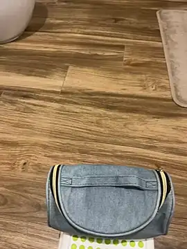 Snapshot of AfroditeMonella_Pika chatting on December 21, 2024, 1:42 pm AfroditeMonella Pika online show from December 21, 2024, 1:42 pm