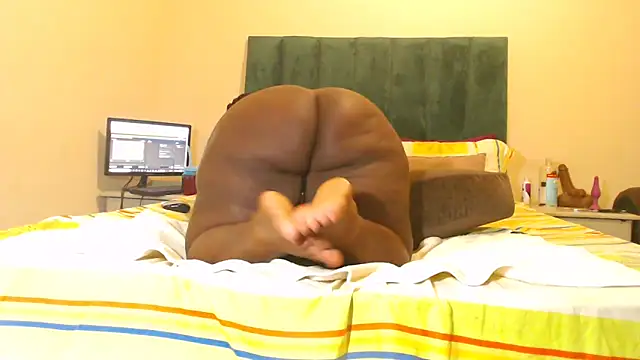 Snapshot of sexybigasss chatting on March 7, 2026, 10:37 pm sexybigasss online show from March 7, 2026, 10:37 pm