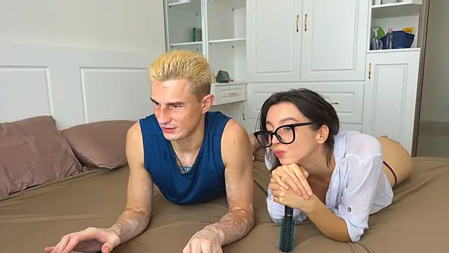 Snapshot of Morning_Stars chatting on December 14, 2025, 3:02 am Morning Stars online show from December 14, 2025, 3:02 am