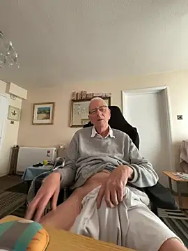 cutaboverest online show from February 8, 2026, 4:05 pm