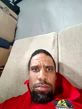 Snapshot of Tigermanboy chatting on October 9, 2025, 12:17 pm Tigermanboy online show from October 9, 2025, 12:17 pm