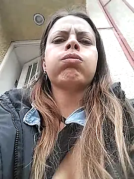 Snapshot of zhoelis_xx chatting on March 7, 2025, 12:56 pm zhoelis xx online show from March 7, 2025, 12:56 pm