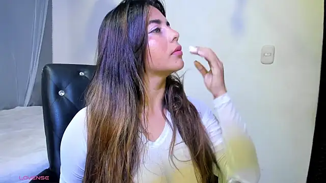 Snapshot of 1julianasalazar chatting on January 7, 2026, 10:04 pm 1julianasalazar online show from January 7, 2026, 10:04 pm