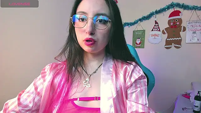 Snapshot of Julieta_cott chatting on November 24, 2025, 12:54 am Julieta cott online show from November 24, 2025, 12:54 am