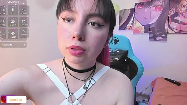 Snapshot of Julieta_cott chatting on March 4, 2026, 10:39 pm Julieta cott online show from March 4, 2026, 10:39 pm