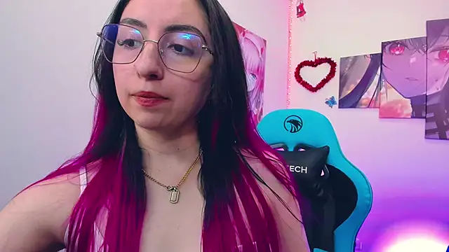 Snapshot of Julieta_cott chatting on February 11, 2025, 1:41 am Julieta cott online show from February 11, 2025, 1:41 am