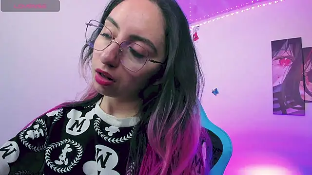 Snapshot of Julieta_cott chatting on March 12, 2025, 5:02 am Julieta cott online show from March 12, 2025, 5:02 am