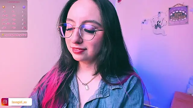 Snapshot of Julieta_cott chatting on October 22, 2025, 10:52 pm Julieta cott online show from October 22, 2025, 10:52 pm