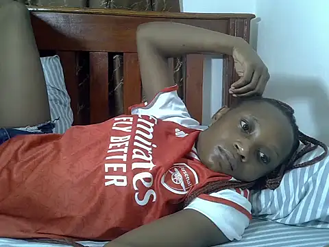 Snapshot of SpicyPetite chatting on April 9, 2026, 1:28 pm SpicyPetite online show from April 9, 2026, 1:28 pm