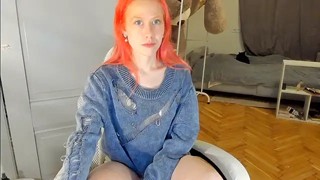 Snapshot of Silly__Milly chatting on February 14, 2025, 3:15 pm Silly Milly online show from February 14, 2025, 3:15 pm