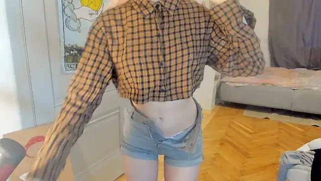 Snapshot of Silly__Milly chatting on December 11, 2024, 10:36 am Silly Milly online show from December 11, 2024, 10:36 am