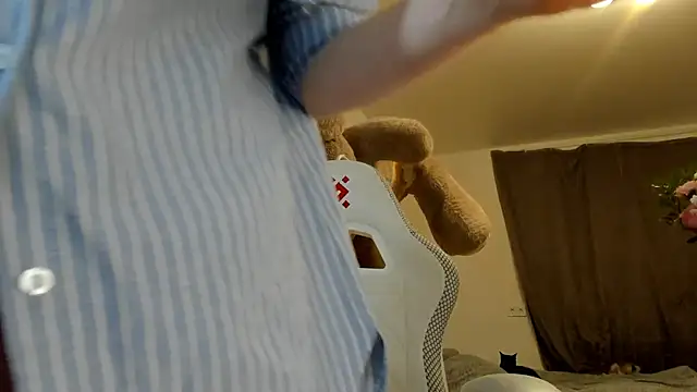 Snapshot of Silly__Milly chatting on March 8, 2025, 11:07 pm Silly Milly online show from March 8, 2025, 11:07 pm