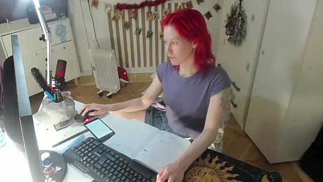 Silly  Milly online show from December 18, 2025, 7:18 pm