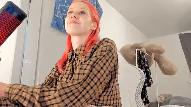 Snapshot of Silly__Milly chatting on February 2, 2025, 2:56 pm Silly Milly online show from February 2, 2025, 2:56 pm