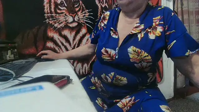 Snapshot of NataliiaRosa54 chatting on May 9, 2026, 4:21 pm NataliiaRosa54 online show from May 9, 2026, 4:21 pm