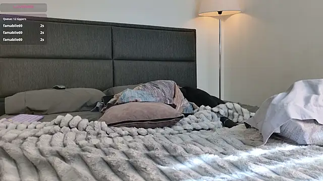 lady ni  online show from April 10, 2026, 2:35 pm