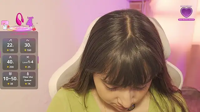 Snapshot of emitaa17228o chatting on December 2, 2025, 7:04 pm emitaa17228o online show from December 2, 2025, 7:04 pm