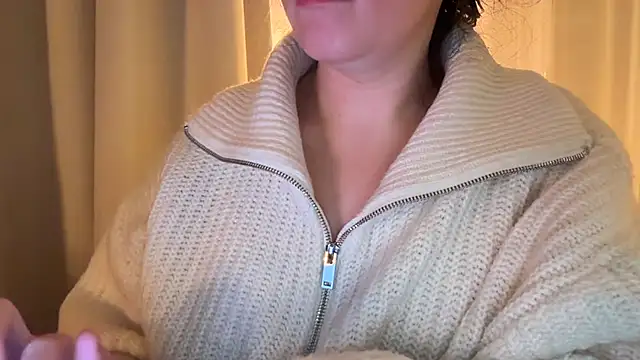 Sandysecret online show from December 15, 2025, 7:52 pm