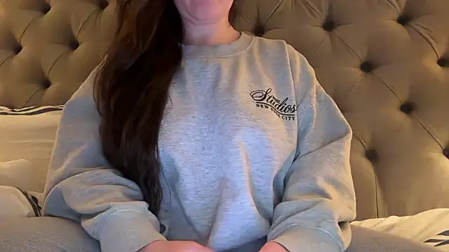 Sandysecret online show from February 3, 2026, 8:58 pm