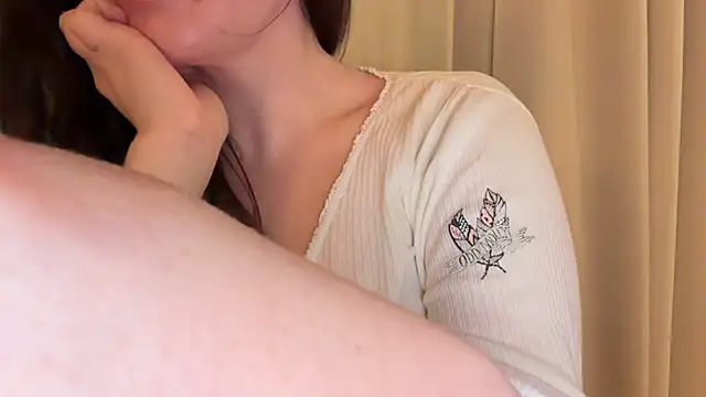 Sandysecret online show from April 7, 2026, 7:59 pm