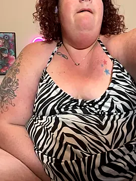 Snapshot of MsStrawbooty chatting on October 13, 2025, 9:59 pm MsStrawbooty online show from October 13, 2025, 9:59 pm