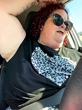 Snapshot of MsStrawbooty chatting on October 9, 2025, 8:20 pm MsStrawbooty online show from October 9, 2025, 8:20 pm