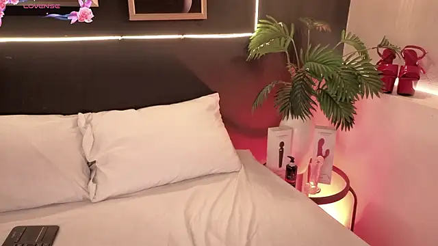 Snapshot of samanthaevanss1 chatting on February 4, 2026, 2:50 am samanthaevanss1 online show from February 4, 2026, 2:50 am