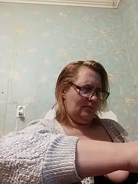 Forest-Lady online show from November 27, 2025, 11:43 am