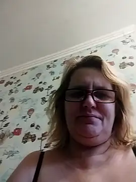 Forest-Lady online show from November 1, 2025, 9:36 am