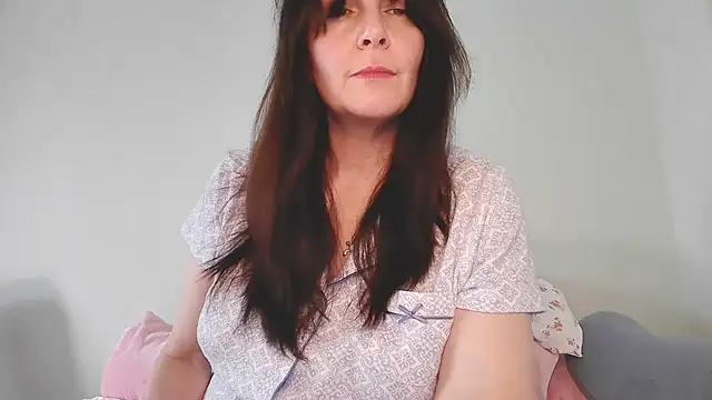 BlueEyezIrish online show from November 18, 2025, 7:28 pm