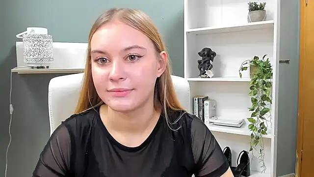 Snapshot of kitty_valeria chatting on December 29, 2024, 7:39 am kitty valeria online show from December 29, 2024, 7:39 am