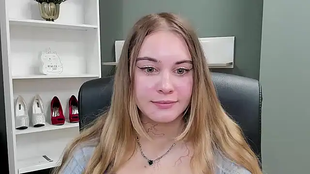 Snapshot of kitty_valeria chatting on October 26, 2025, 7:53 am kitty valeria online show from October 26, 2025, 7:53 am