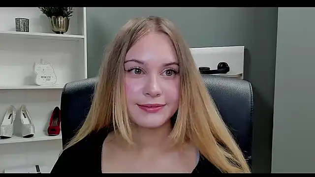 Snapshot of kitty_valeria chatting on September 10, 2025, 8:41 pm kitty valeria online show from September 10, 2025, 8:41 pm