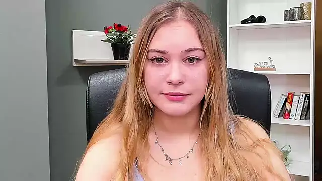 Snapshot of kitty_valeria chatting on March 23, 2025, 7:53 am kitty valeria online show from March 23, 2025, 7:53 am