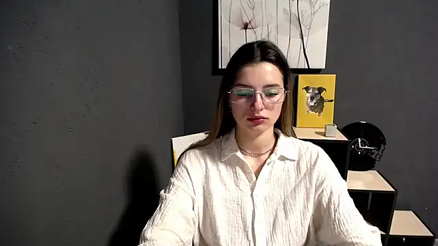 lady olivia  online show from February 5, 2026, 1:40 pm