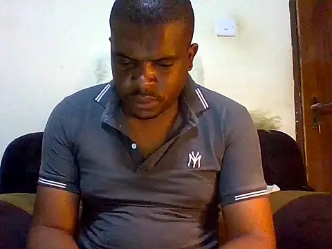 lui cuuty online show from October 3, 2025, 12:14 am