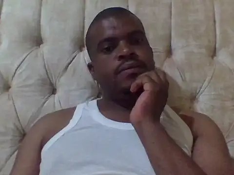 lui cuuty online show from November 7, 2025, 3:49 pm