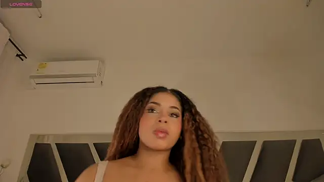 Samanntha Rose online show from October 30, 2025, 7:44 pm