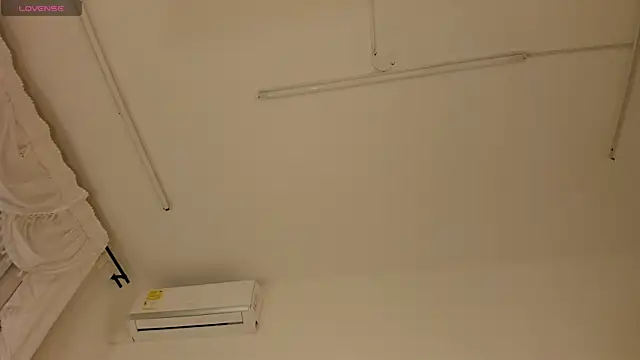 Snapshot of Samanntha_Rose chatting on February 12, 2026, 1:11 pm Samanntha Rose online show from February 12, 2026, 1:11 pm