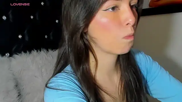 Snapshot of diana_queen_ chatting on March 11, 2025, 9:48 pm diana queen online show from March 11, 2025, 9:48 pm