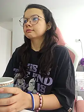 Snapshot of azumiichan chatting on January 8, 2026, 2:12 pm azumiichan online show from January 8, 2026, 2:12 pm