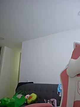 azumiichan online show from November 8, 2025, 1:25 pm